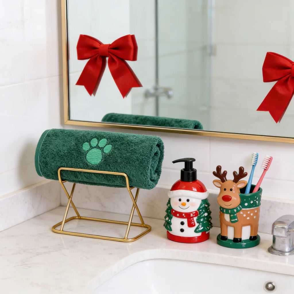 Christmas Dog Bath Towel - Absorbent, Cozy Home Stocking Stuffers, Quick-Dry Bath Towel for Dogs & Cats